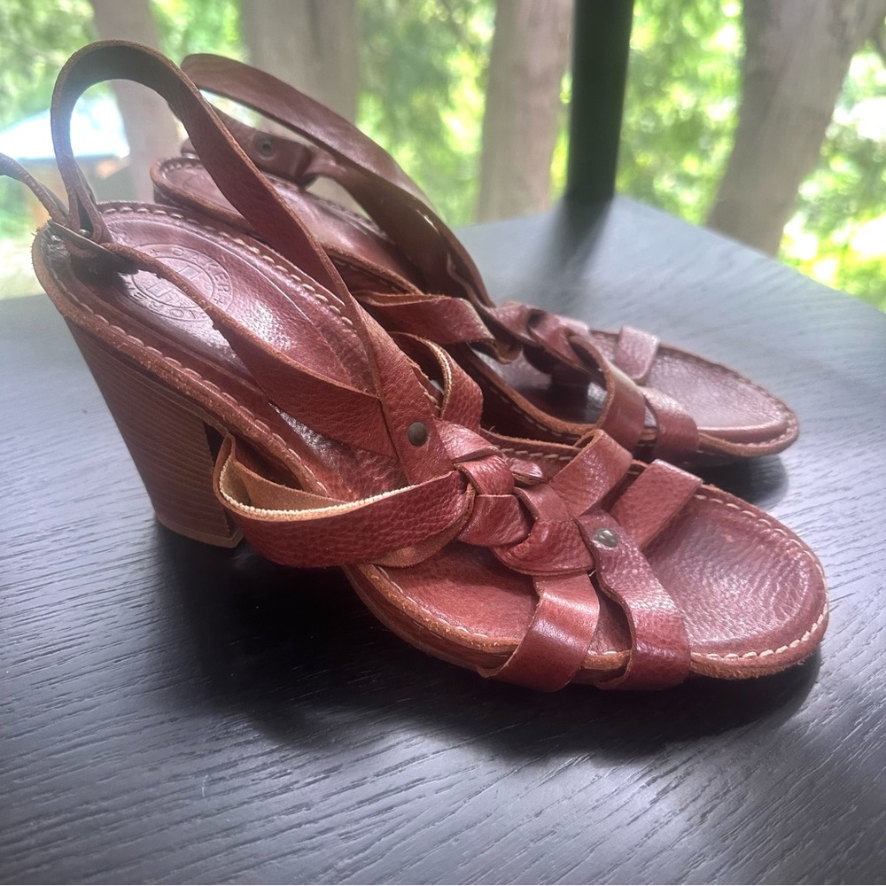 Fiorentini + Baker cognac brown pebbled leather sling back heels sandals 37 7